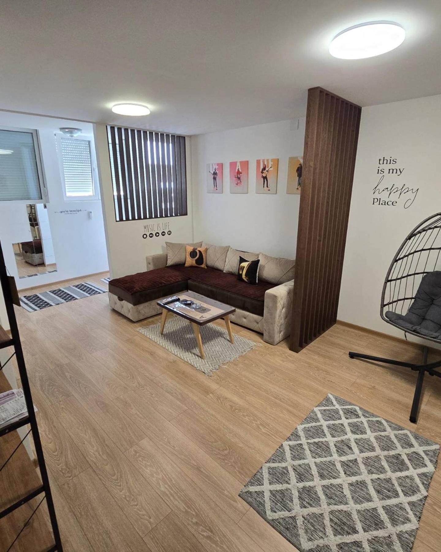 Apartman Muzika Jagodina Esterno foto
