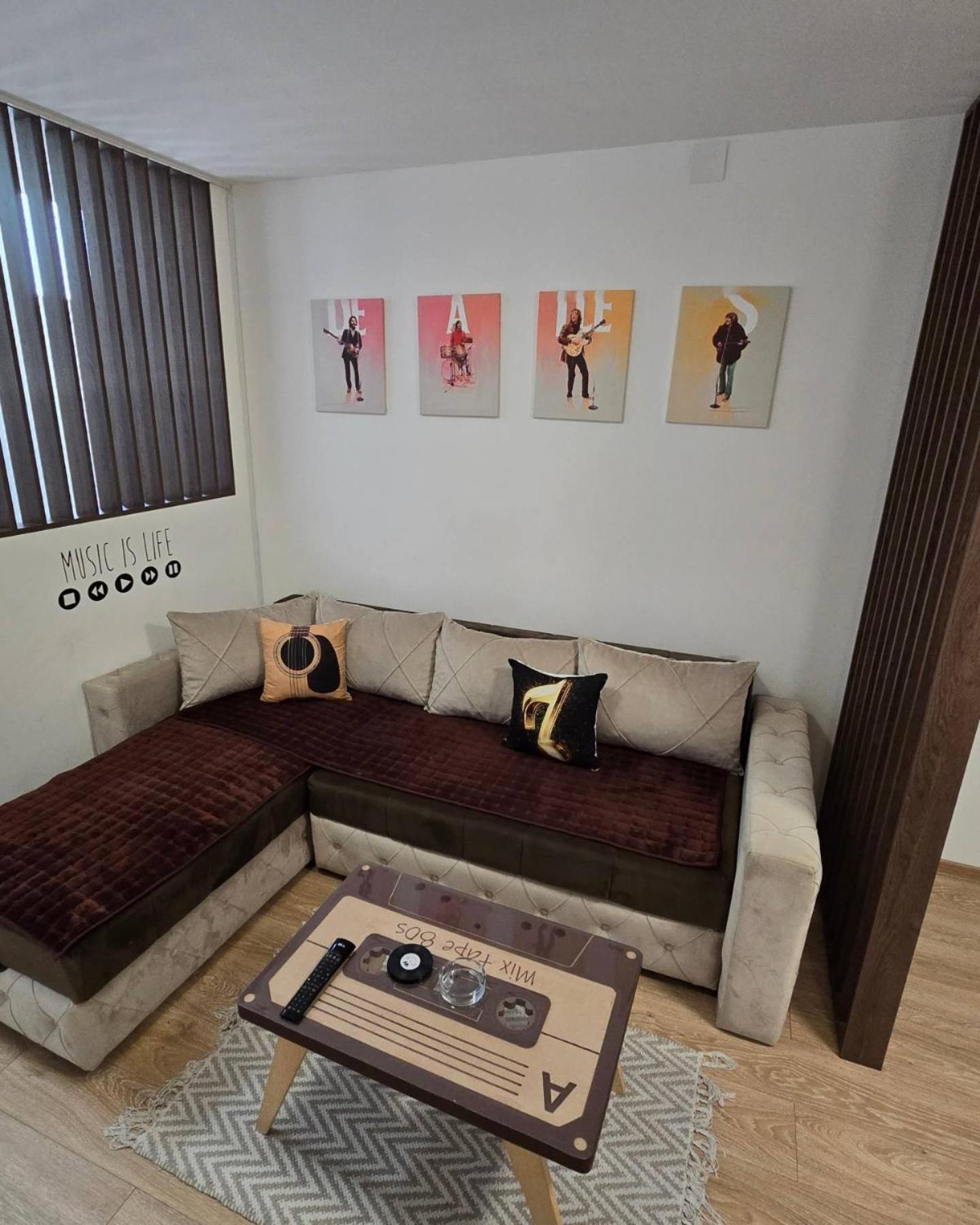 Apartman Muzika Jagodina Esterno foto